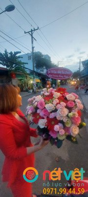 Hoa như mẫu